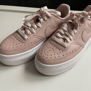 Nike Women's Light Pink Sneakers